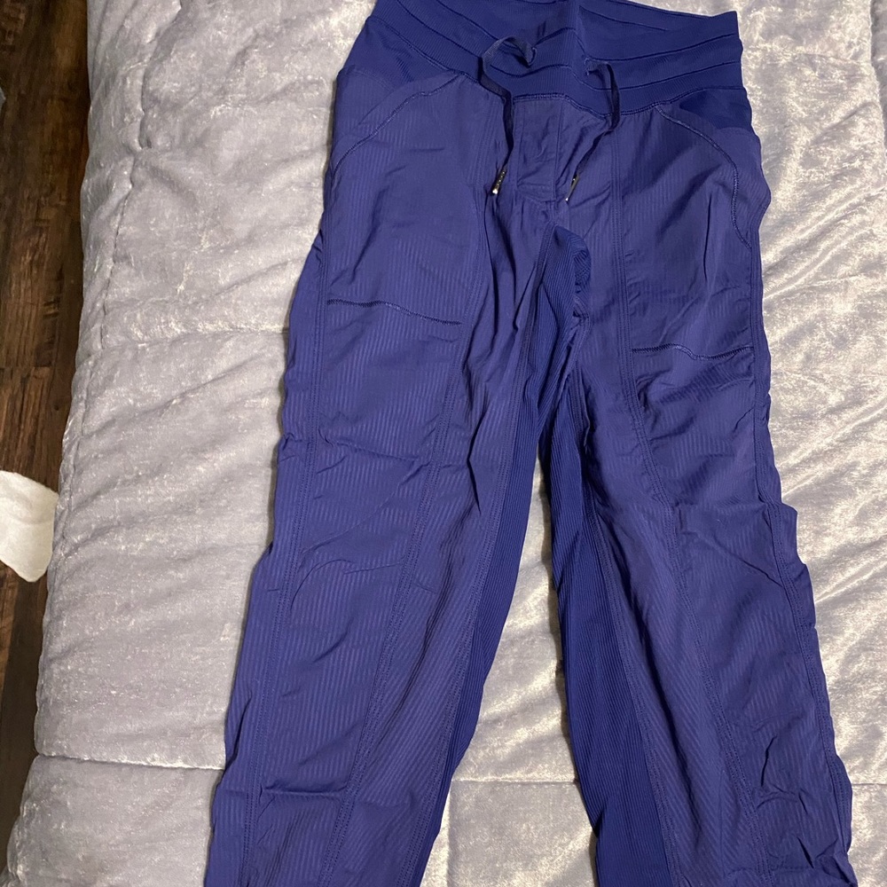 Lululemon street to studio pant